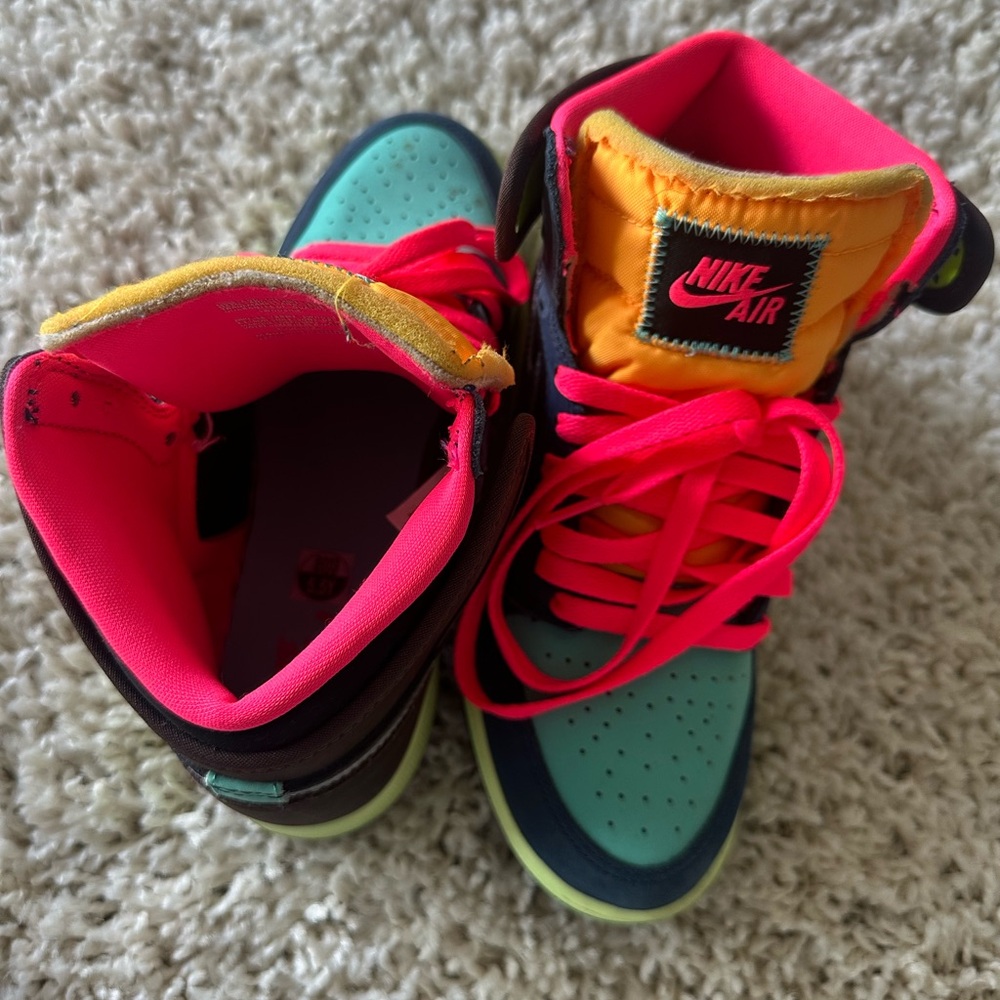 Nike Air High-Top Jordan 1’s Retro Tokyo hack - Picture 2 of 4